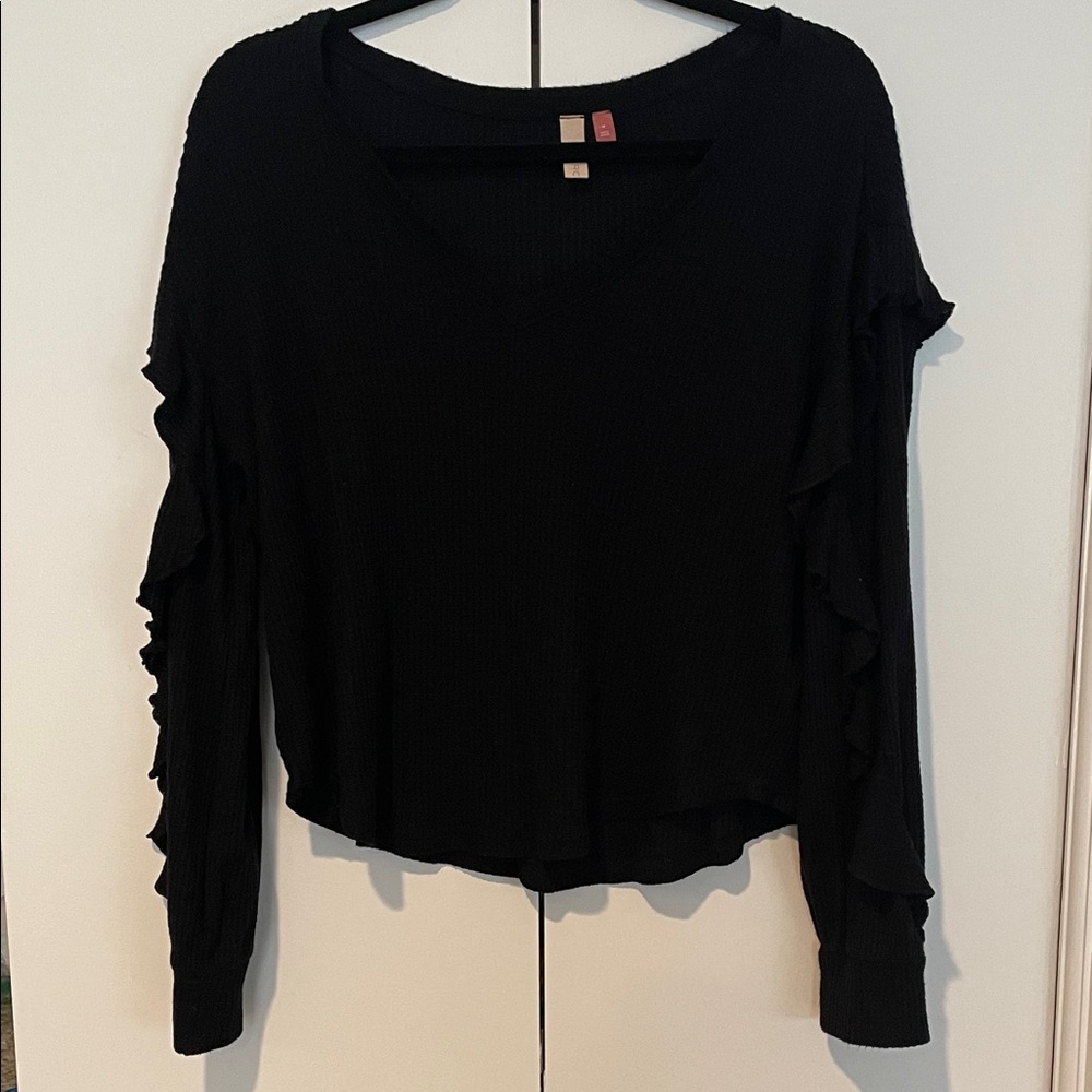 Pilcro Black Ruffle Sleeve Top